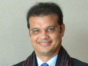 رجالات ونساءات اللجنة التحضيرية لمؤتمر الثامن عشر لحزب الاستقلال رجالات ونساءات اللجنة التحضيرية لمؤتمر الثامن عشر لحزب الاستقلال