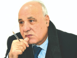 رجالات ونساءات اللجنة التحضيرية لمؤتمر الثامن عشر لحزب الاستقلال رجالات ونساءات اللجنة التحضيرية لمؤتمر الثامن عشر لحزب الاستقلال