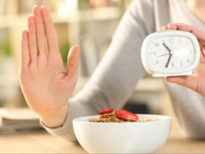 فوائد الصيام: تأثيراته على صحة الجسم وفقدان الوزن فوائد الصيام: تأثيراته على صحة الجسم وفقدان الوزن