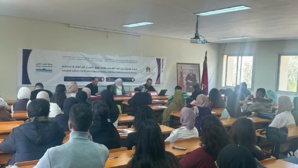 ورشة تفاعلية حول آليات النهوض بثقافة حقوق الإنسان في الوسط الجامعي بجهة الدار البيضاء – سطات ورشة تفاعلية حول آليات النهوض بثقافة حقوق الإنسان في الوسط الجامعي بجهة الدار البيضاء – سطات
