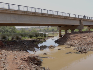 تأثير التساقطات المطرية الأخيرة على وادي نفيفيخ في المحمدية