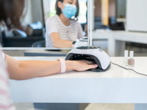 تأثير مجففات الأظافر على الصحة تأثير مجففات الأظافر على الصحة