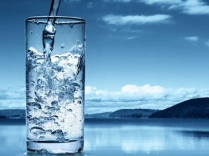 إليكم بعض الحقائق المهمة حول فوائد الماء في فصل الصيف
