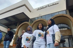 حكم بالإعدام على”ولد الفشوش” قاتل الطالب بدر والمؤبد لـ “القاتل المتطوع” حكم بالإعدام على”ولد الفشوش” قاتل الطالب بدر والمؤبد لـ “القاتل المتطوع”