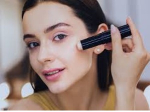 الكونسيلر وعالم المكياج الكونسيلر وعالم المكياج