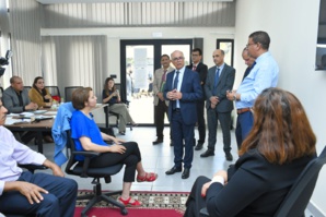 وزير التربية الوطنية والتعليم الأولي والرياضة يتفقد سير ورشات التقاسم حول طرق التدريس في مشروع "مؤسسات الريادة وزير التربية الوطنية والتعليم الأولي والرياضة يتفقد سير ورشات التقاسم حول طرق التدريس في مشروع "مؤسسات الريادة