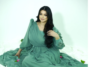 صابرينة بلفقيه تطلق أغنية "بنت الناس" تمجد الصبر والقوة النسائية صابرينة بلفقيه تطلق أغنية "بنت الناس" تمجد الصبر والقوة النسائية