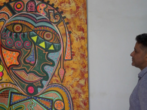 يوسف لميما يعرض لوحاته في معرض بمراكش: تجسيد للهوية الإفريقية والأمازيغية للمرأة يوسف لميما يعرض لوحاته في معرض بمراكش: تجسيد للهوية الإفريقية والأمازيغية للمرأة