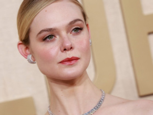 أسرار الجمال المستوحى من إيل فانينغ في العناية بالبشرة والشعر أسرار الجمال المستوحى من إيل فانينغ في العناية بالبشرة والشعر