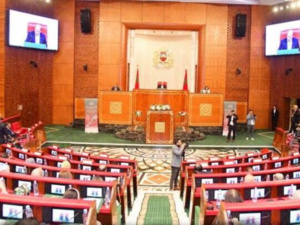 مجلس المستشارين يصادق بالأغلبية على مشروع القانون المتعلق بالعقوبات البديلة مجلس المستشارين يصادق بالأغلبية على مشروع القانون المتعلق بالعقوبات البديلة