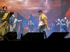 مهرجان موازين.. الدي جي “ألاون” وفرقة “أتيز” يلهبان حماس الجمهور بأغاني البوب الكوري مهرجان موازين.. الدي جي “ألاون” وفرقة “أتيز” يلهبان حماس الجمهور بأغاني البوب الكوري