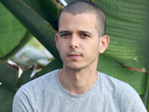 عبد الله الطايع يعود إلى السينما بفيلمه الجديد 'كابو نيغرو' بعد غياب دام 10 سنوات عبد الله الطايع يعود إلى السينما بفيلمه الجديد 'كابو نيغرو' بعد غياب دام 10 سنوات