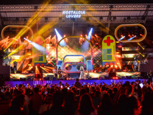 مهرجان عشاق نوستالجيا في الدار البيضاء: رحلة عبر الزمن إلى أجواء الثمانينيات والتسعينيات مهرجان عشاق نوستالجيا في الدار البيضاء: رحلة عبر الزمن إلى أجواء الثمانينيات والتسعينيات