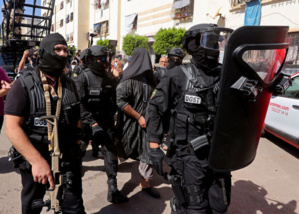 مراكش: توقيف شخص موال لتنظيم “داعش” للاشتباه بتورطه في التحضير لتنفيذ مشاريع إرهابية بالغة الخطورة مراكش: توقيف شخص موال لتنظيم “داعش” للاشتباه بتورطه في التحضير لتنفيذ مشاريع إرهابية بالغة الخطورة