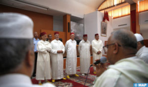 تسليم هبة ملكية لفائدة معوزين وذوي احتياجات خاصة بمناسبة موسم مولاي عبد الله أمغار تسليم هبة ملكية لفائدة معوزين وذوي احتياجات خاصة بمناسبة موسم مولاي عبد الله أمغار