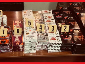 توقيف ثلاثيني بمراكش بتهمة ترويج مواد مهربة تشكل خطراً على الصحة العامة توقيف ثلاثيني بمراكش بتهمة ترويج مواد مهربة تشكل خطراً على الصحة العامة