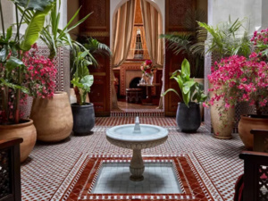 رويال منصور: أيقونة الضيافة المغربية الفاخرة تعيد تعريف الفندقة العالمية رويال منصور: أيقونة الضيافة المغربية الفاخرة تعيد تعريف الفندقة العالمية