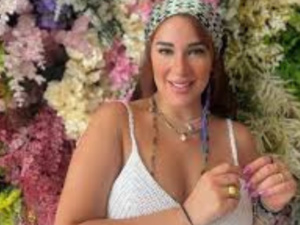 أسما شريفي تعود للساحة الموسيقية مع ألبومها القصير الأول "أطلس" أسما شريفي تعود للساحة الموسيقية مع ألبومها القصير الأول "أطلس"