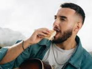 زهير بهاوي يكشف عن أغنيته الجديدة "هي هكذا" زهير بهاوي يكشف عن أغنيته الجديدة "هي هكذا"