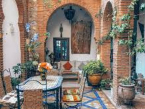 عندما يغزو التصميم المغربي فرنسا عندما يغزو التصميم المغربي فرنسا