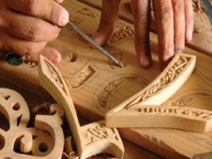 "باريس تحت سحر الحرف اليدوي المغربي" "باريس تحت سحر الحرف اليدوي المغربي"