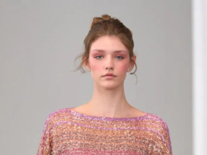 صيحة أحمر خدود الـ Boyfriend تهيمن على عالم الجمال: تعرفي عليها صيحة أحمر خدود الـ Boyfriend تهيمن على عالم الجمال: تعرفي عليها