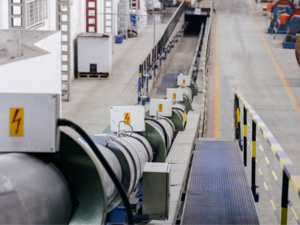 بين الكابلات والكربون: المغرب يناقش المستقبل بين الكابلات والكربون: المغرب يناقش المستقبل