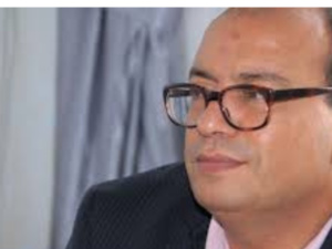 تكريم الشاعر حسن نجمي وترجمة مختاراته الشعرية إلى التركية تكريم الشاعر حسن نجمي وترجمة مختاراته الشعرية إلى التركية