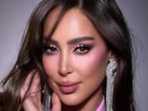 ليزلي تعود إلى الساحة الفنية بأغنية جديدة بعد غياب 11 عامًا ليزلي تعود إلى الساحة الفنية بأغنية جديدة بعد غياب 11 عامًا