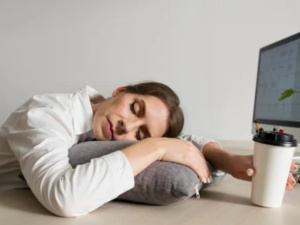 إذا كنتِ تشعرين بالكسل.. طرق طبيعية لشحن طاقتك إذا كنتِ تشعرين بالكسل.. طرق طبيعية لشحن طاقتك