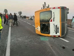 إصابة 23 تلميذاً في حادث انقلاب سيارة نقل مدرسي بآسفي إصابة 23 تلميذاً في حادث انقلاب سيارة نقل مدرسي بآسفي