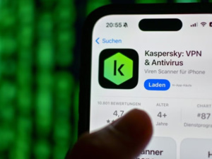 Kaspersky تبحث عن حلول بديلة بعد حذفها من متجر بلاي Kaspersky تبحث عن حلول بديلة بعد حذفها من متجر بلاي