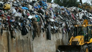 بنعلي: تراخيص استيراد النفايات غير الخطيرة تخضع لمساطر إدارية دقيقة وجد صارمة بنعلي: تراخيص استيراد النفايات غير الخطيرة تخضع لمساطر إدارية دقيقة وجد صارمة