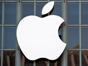 أبل تطلق iOS 18.1 : تحديثات بالذكاء الاصطناعي وحلول تقنية جديدة أبل تطلق iOS 18.1 : تحديثات بالذكاء الاصطناعي وحلول تقنية جديدة