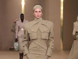 موديلات فساتين محجبات أنيقة لتجديد خزانة خريف 2024 موديلات فساتين محجبات أنيقة لتجديد خزانة خريف 2024