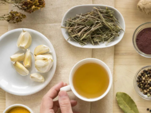 كيفية التخلص من دهون البطن بطرق طبيعية: نصائح فعّالة من خبيرة تغذية كيفية التخلص من دهون البطن بطرق طبيعية: نصائح فعّالة من خبيرة تغذية