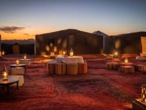 مهرجان "تاراكالت" بمحميد الغزلان يحتفي بالثقافة الإفريقية تحت نجوم الصحراء المغربية مهرجان "تاراكالت" بمحميد الغزلان يحتفي بالثقافة الإفريقية تحت نجوم الصحراء المغربية