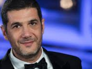 نبيل عيوش يفوز بجائزة أفضل فيلم في مهرجان إزمير السينمائي بتركيا نبيل عيوش يفوز بجائزة أفضل فيلم في مهرجان إزمير السينمائي بتركيا