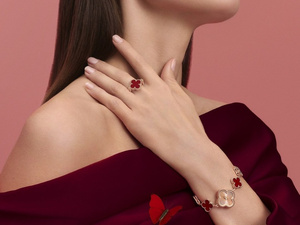 تصاميم ساعات نسائية ذهبية تتماشى مع موضة ألوان خريف 2024 تصاميم ساعات نسائية ذهبية تتماشى مع موضة ألوان خريف 2024