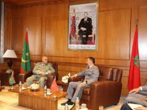 بدعوة من جلالة الملك.. القوات المسلحة المغربية والموريتانية تعزز تعاونها في أمن الحدود بدعوة من جلالة الملك.. القوات المسلحة المغربية والموريتانية تعزز تعاونها في أمن الحدود