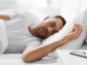 10 أطعمة تساعدك على النوم الهادئ ليلاً 10 أطعمة تساعدك على النوم الهادئ ليلاً