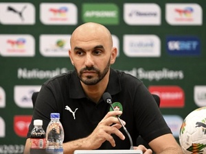 الركراكي بين التجديد والمجازفة الركراكي بين التجديد والمجازفة