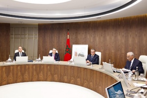 الحكومة تناقش تفعيل قانون العقوبات البديلة الحكومة تناقش تفعيل قانون العقوبات البديلة