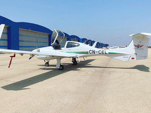 ضابطان يفقدان حياتهما في تحطم طائرة تدريب بمطار بنسليمان ضابطان يفقدان حياتهما في تحطم طائرة تدريب بمطار بنسليمان