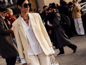 أبرز 3 طرق لتنسيق البلايزر لموسم شتاء 2025: إطلالات أنيقة وعصرية على الموضة أبرز 3 طرق لتنسيق البلايزر لموسم شتاء 2025: إطلالات أنيقة وعصرية على الموضة