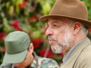 الجامعة السينمائية تُكرّم إدريس اشويكة في دورتها الثالثة عشرة بالجديدة الجامعة السينمائية تُكرّم إدريس اشويكة في دورتها الثالثة عشرة بالجديدة