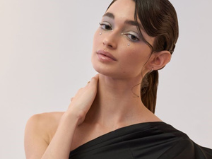 أبرز صيحات المكياج لعام 2024: أنوثة، تألق، ورقي أبرز صيحات المكياج لعام 2024: أنوثة، تألق، ورقي