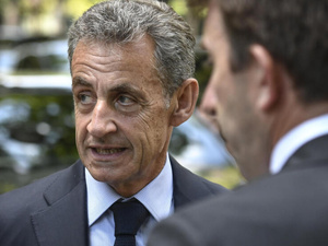 سنة كاملة بالسوار الإلكتروني تنتظر الرئيس الفرنسي الأسبق سنة كاملة بالسوار الإلكتروني تنتظر الرئيس الفرنسي الأسبق