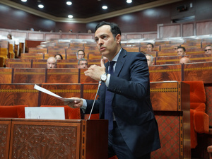 مجلس المستشارين يبدأ مناقشة مشروع قانون الإضراب مجلس المستشارين يبدأ مناقشة مشروع قانون الإضراب