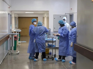 رفع كثافة الأطر الصحية : الحكومة تستهدف 45 إطارًا لكل 10 آلاف نسمة رفع كثافة الأطر الصحية : الحكومة تستهدف 45 إطارًا لكل 10 آلاف نسمة